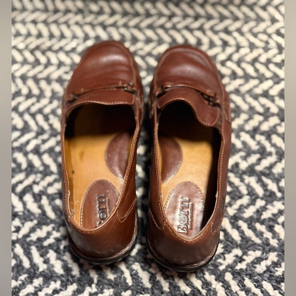 BORN Leather Slip On Loafer in Chestnut Brown Size 9.5 - Picture 5 of 8